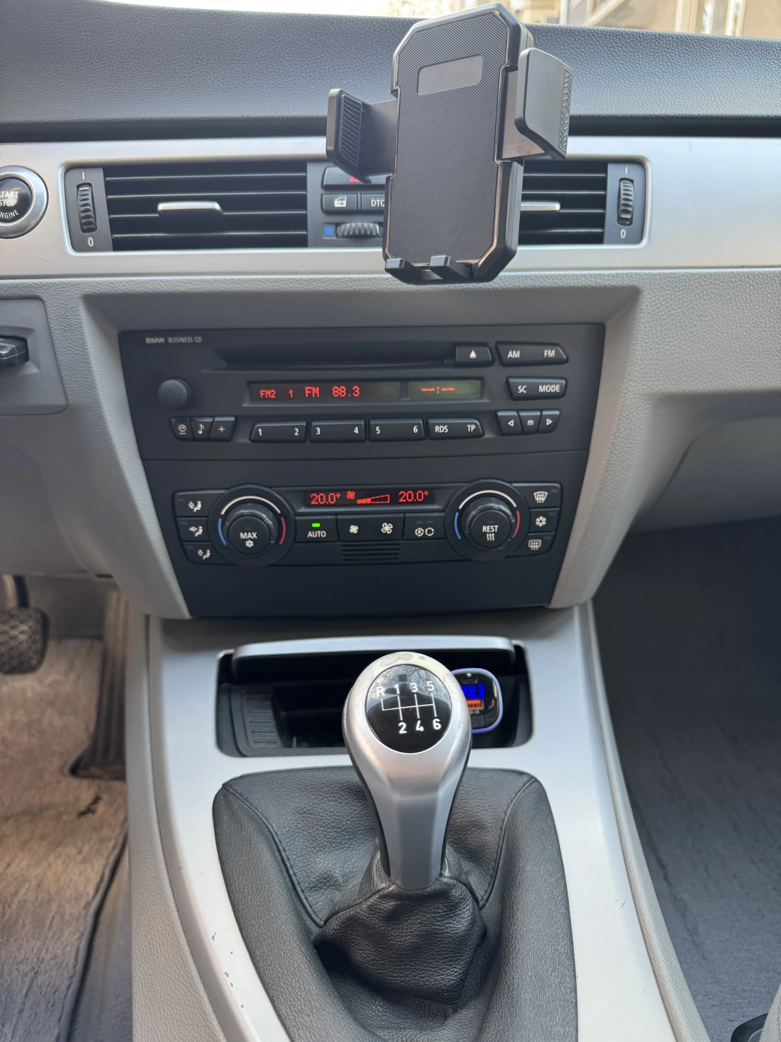 BMW 320, снимка 9 - Автомобили и джипове - 54646412