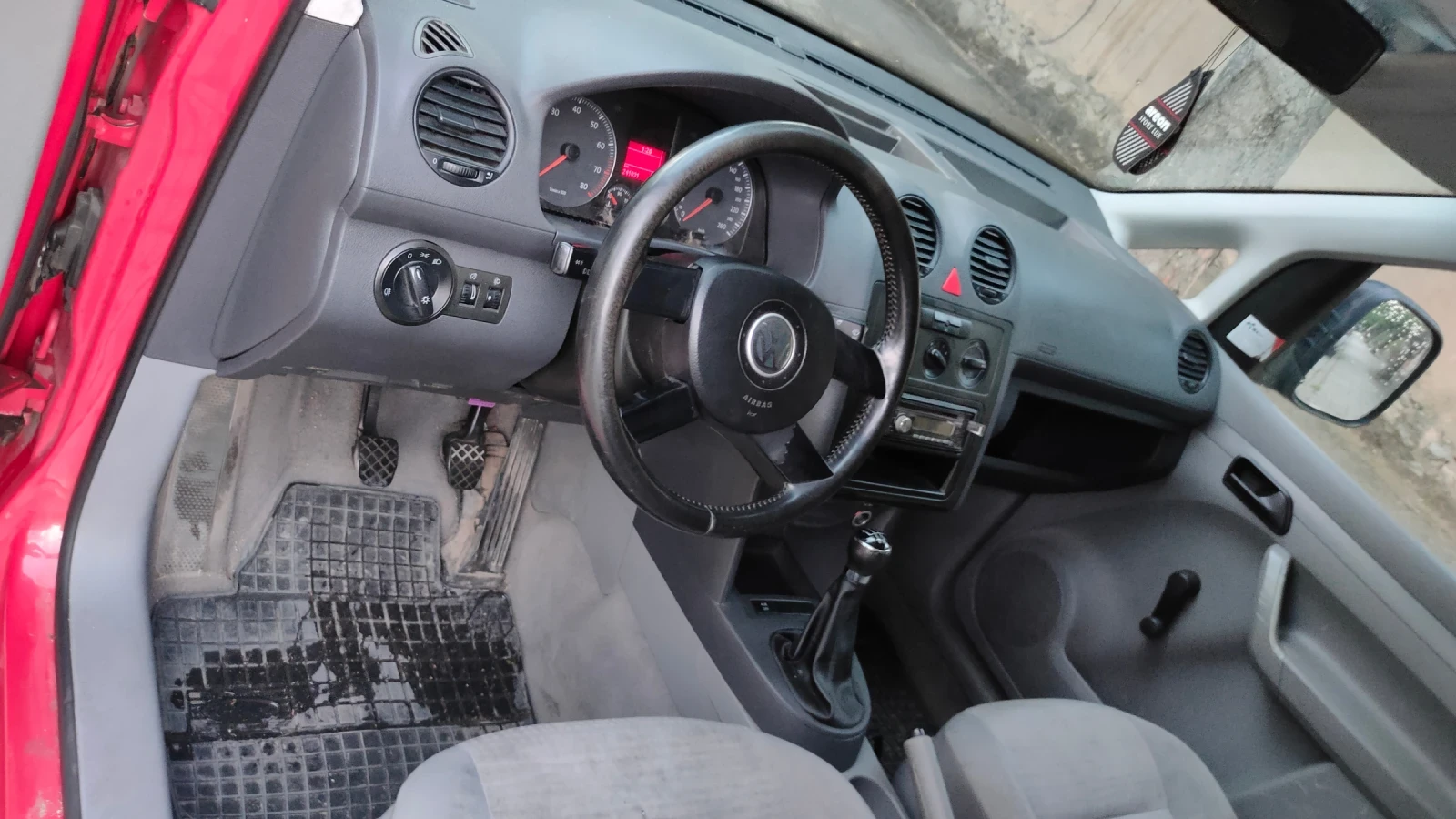 VW Caddy, снимка 3 - Автомобили и джипове - 54974904