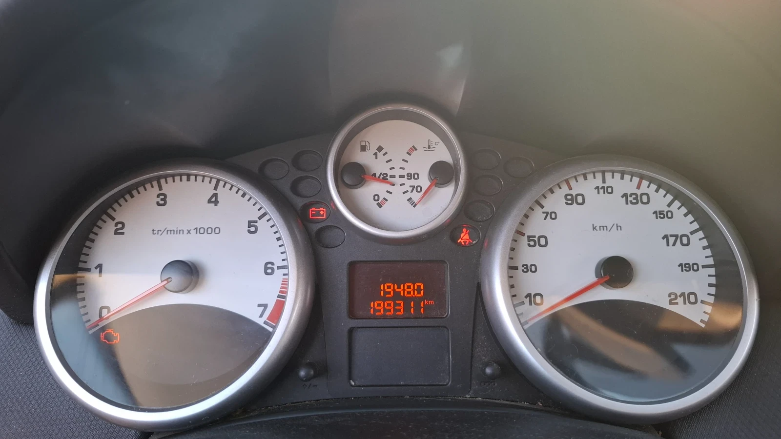 Peugeot 207 SW, снимка 12 - Автомобили и джипове - 55093134
