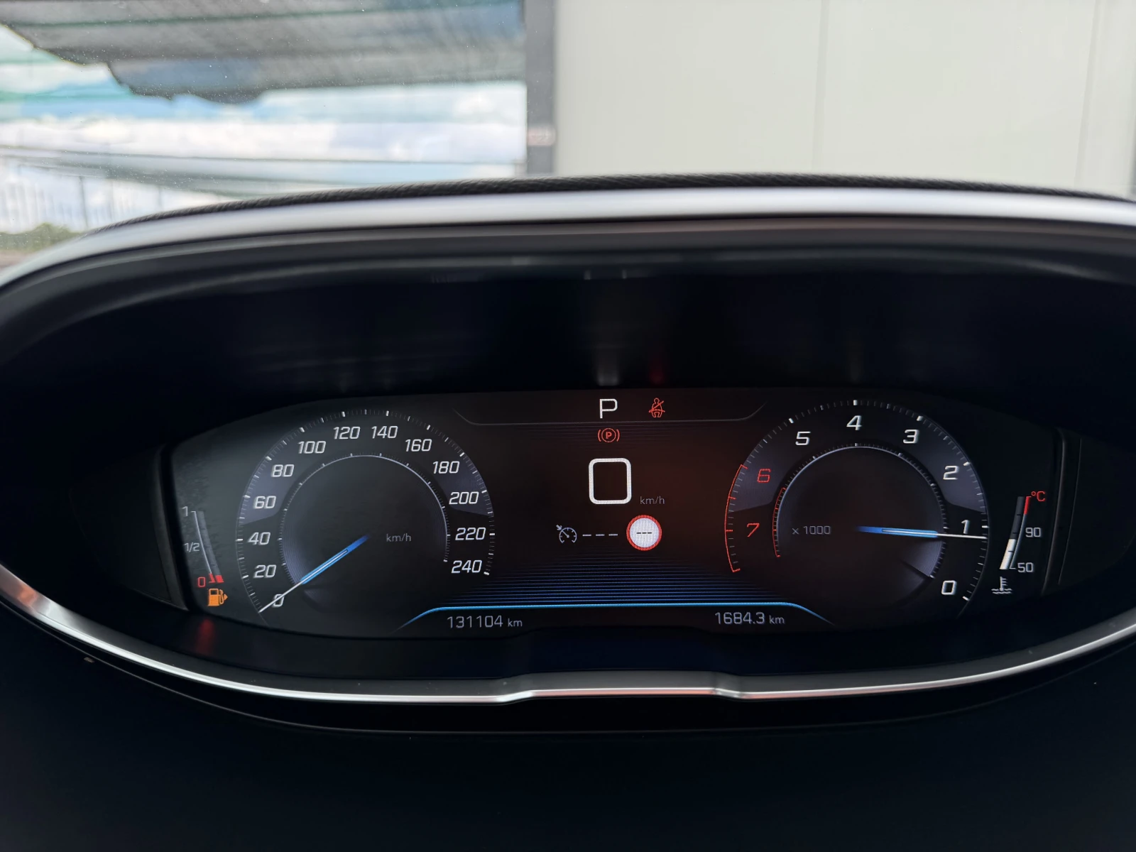 Peugeot 3008 БЕНЗИН* АВТОМАТ* Apple* CarPlay* ПОДГРЕВ* СЕДАЛКИ*, снимка 15 - Автомобили и джипове - 55216611