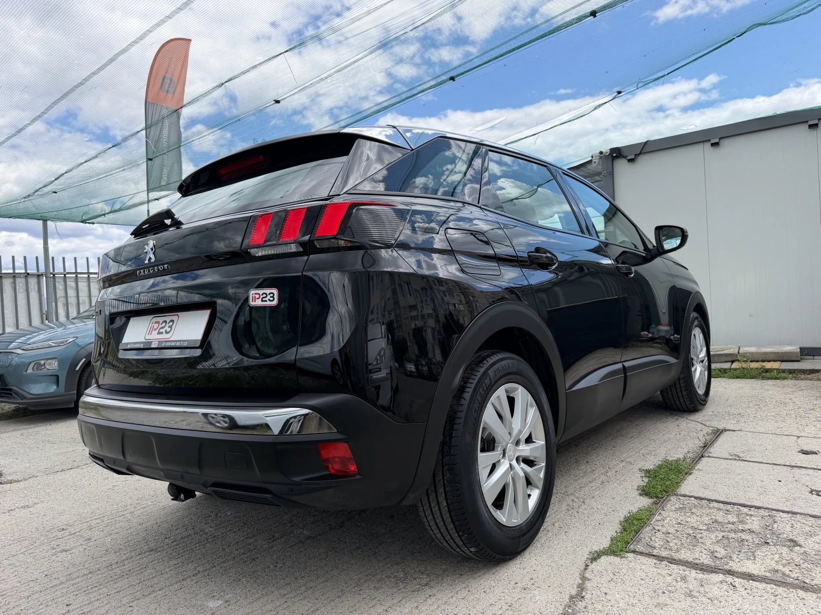 Peugeot 3008 БЕНЗИН* АВТОМАТ* Apple* CarPlay* ПОДГРЕВ* СЕДАЛКИ*, снимка 6 - Автомобили и джипове - 55216611