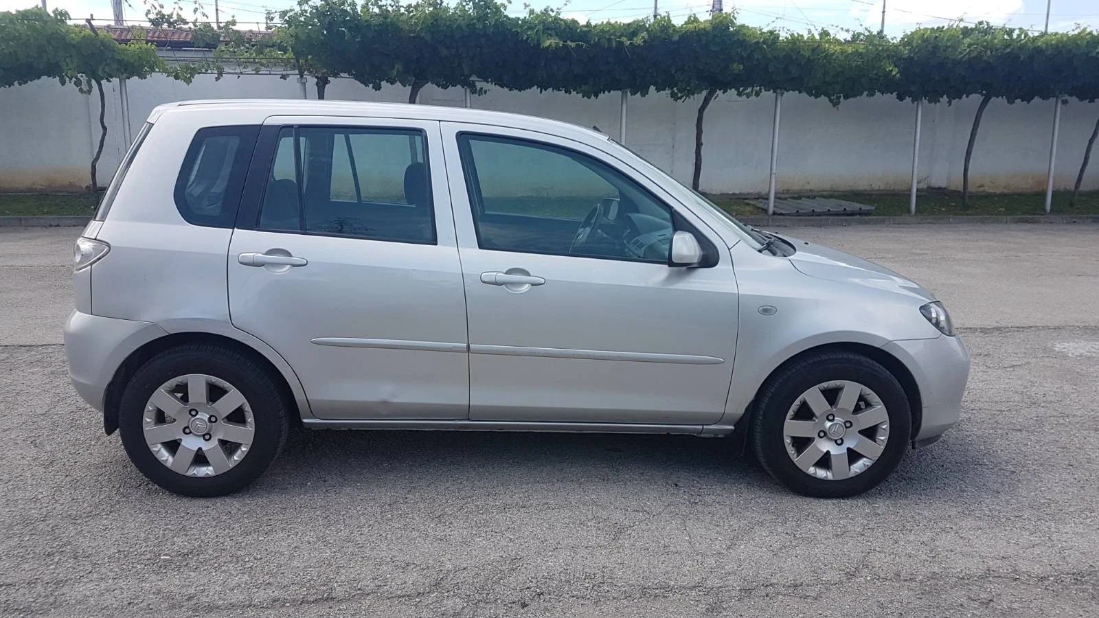Mazda 2 Автоматик, снимка 8 - Автомобили и джипове - 55224154