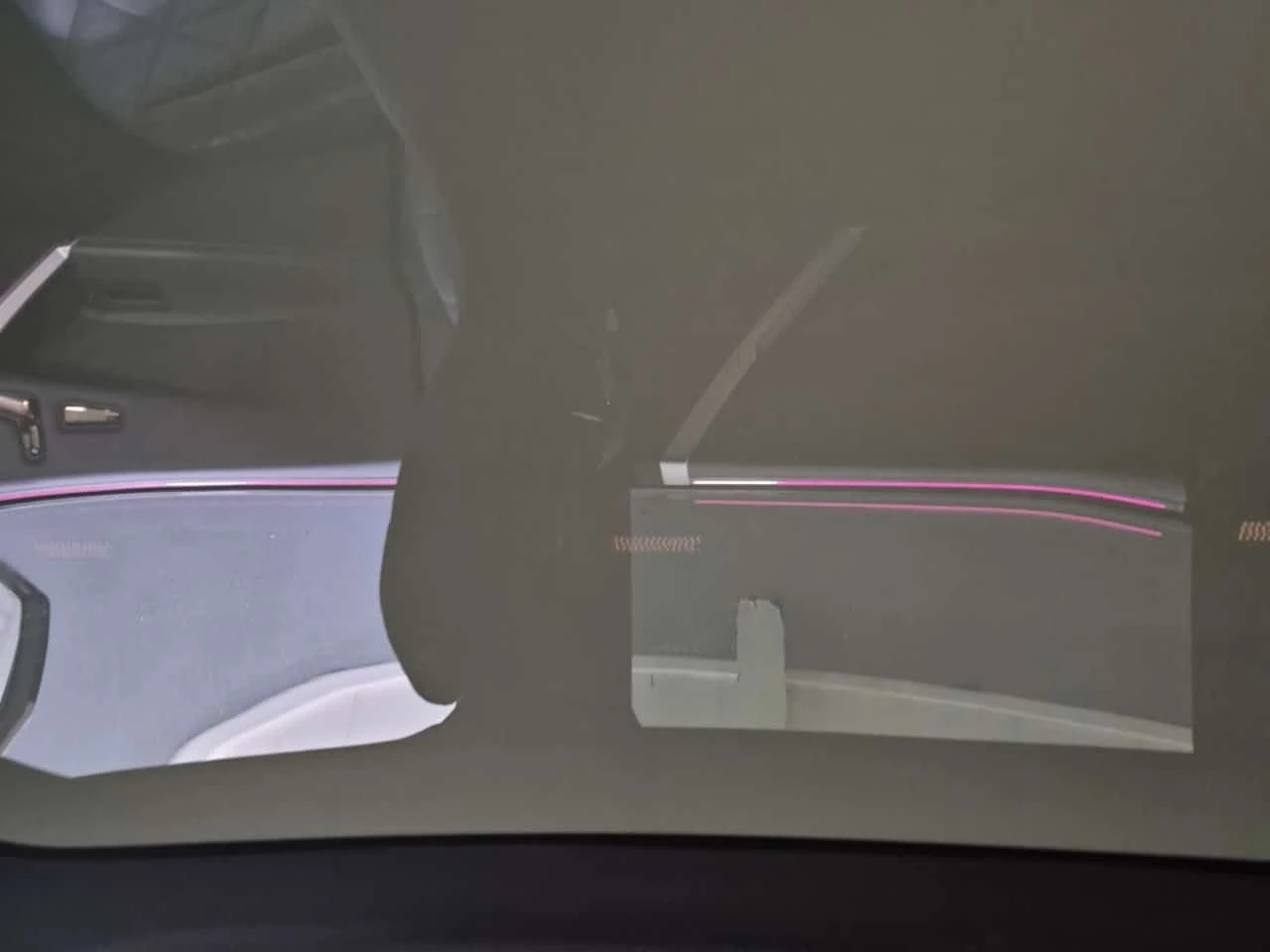 BMW iX  Xdrive40 / 360 / Harman Kardon / Carfax , снимка 13 - Автомобили и джипове - 56323925