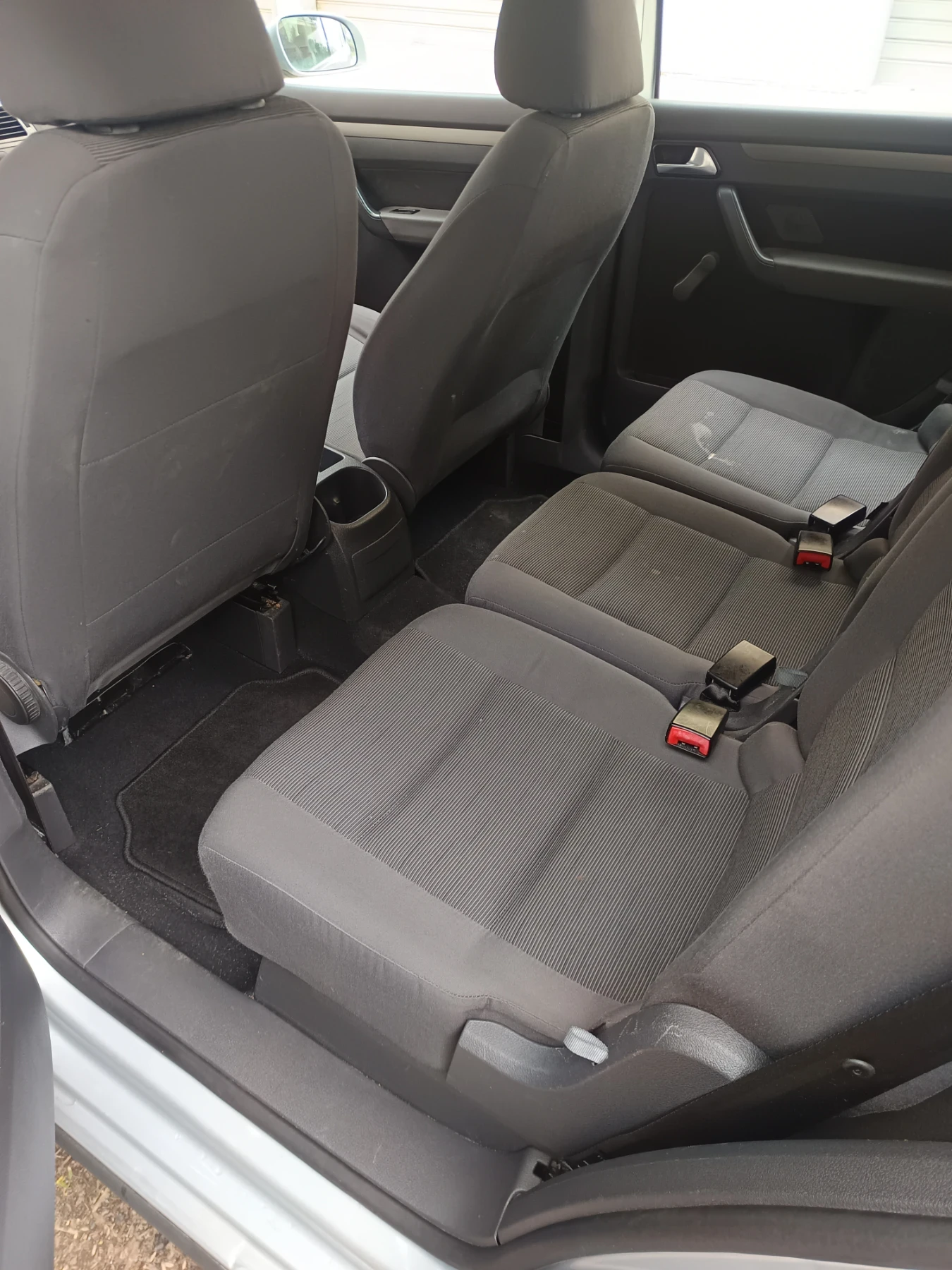 VW Touran, снимка 7 - Автомобили и джипове - 56453211
