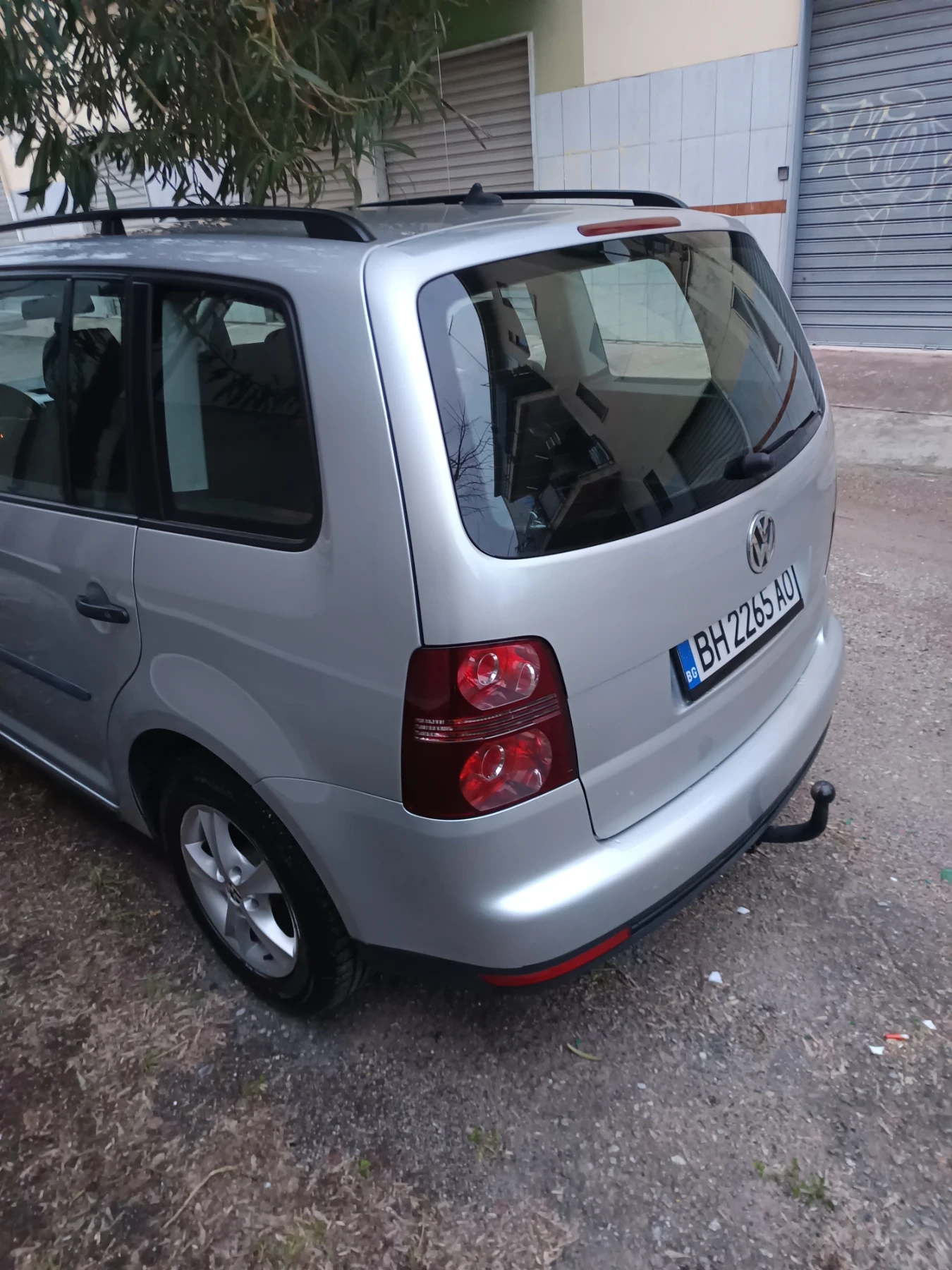 VW Touran, снимка 4 - Автомобили и джипове - 56453211