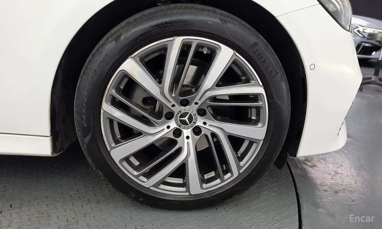 Mercedes-Benz E 220 * E220d 4MATIC Exclusive * , снимка 5 - Автомобили и джипове - 56585247