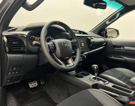 Toyota Hilux 2.8 D-4D/GR SPORT/DOUBLE CAB/360/JBL/LED/, снимка 12