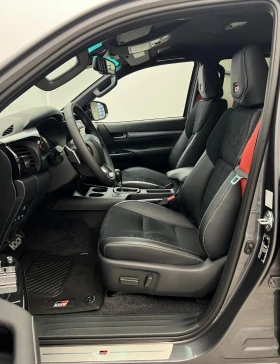 Toyota Hilux 2.8 D-4D/GR SPORT/DOUBLE CAB/360/JBL/LED/, снимка 10