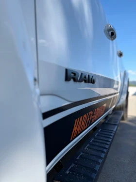 Dodge RAM 1500 Harley Davidson, снимка 7