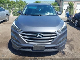 Hyundai Tucson 2.0L I-4 DI, DOHC, VVT, 164HP Front Wheel Drive, снимка 4