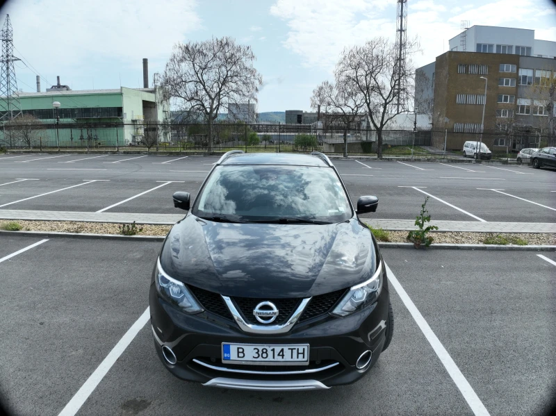 Nissan Qashqai 1.6 DCI Tekna 4X4, снимка 3 - Автомобили и джипове - 52449568