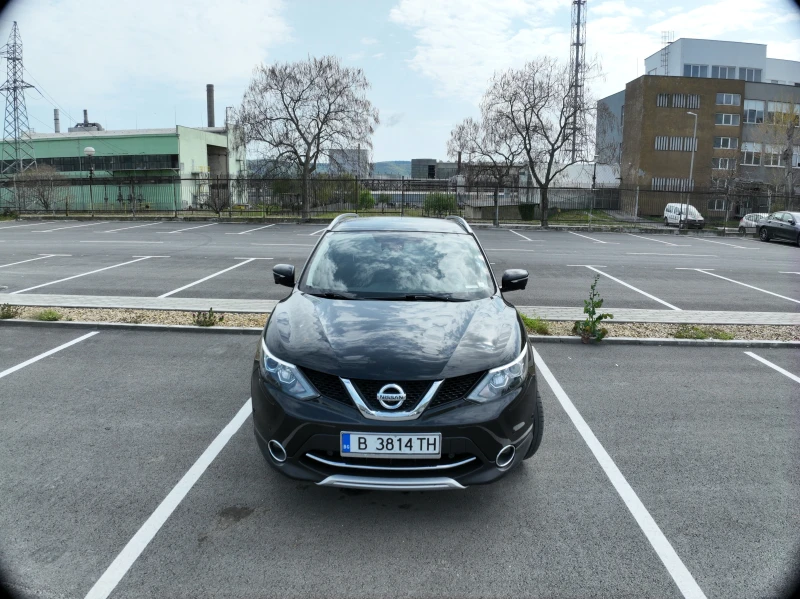 Nissan Qashqai 1.6 DCI Tekna 4X4, снимка 4 - Автомобили и джипове - 52449568