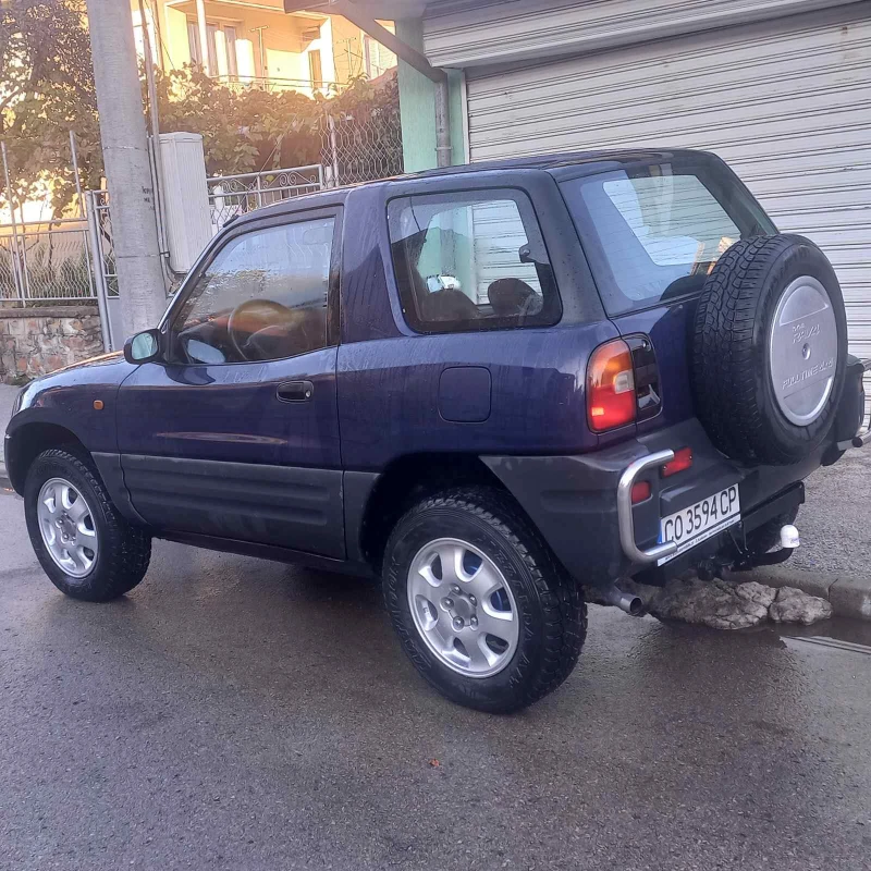 Toyota Rav4 2, 0i, снимка 5 - Автомобили и джипове - 49261441