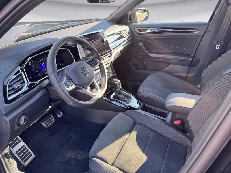 VW T-Roc R-LINE/150HP/DSG/MASSAGE/LED/AHK/CAM/MEMO/194g, снимка 8 - Автомобили и джипове - 51457005