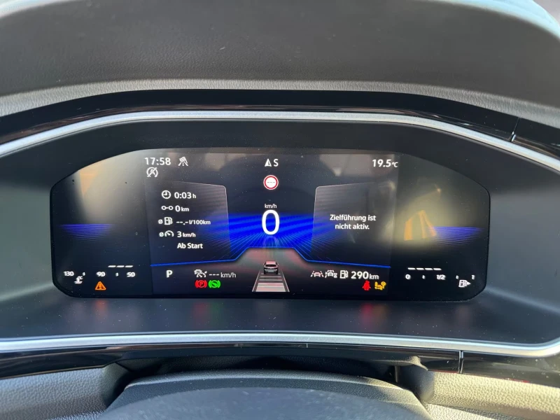 VW T-Roc R-LINE/150HP/DSG/MASSAGE/LED/AHK/CAM/MEMO/194g, снимка 10 - Автомобили и джипове - 51457005