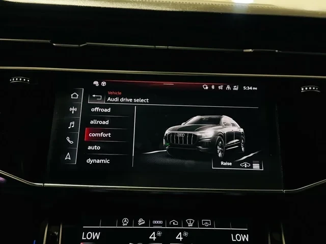 Audi Q8 55TFSI Бартер Лизинг Black optic Technik Quattro, снимка 17 - Автомобили и джипове - 52772522