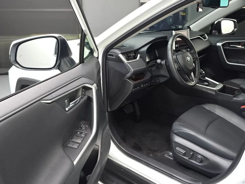 Toyota Rav4 2, 5 4WD Hybrid LTD| 219к.с., снимка 10 - Автомобили и джипове - 56066763