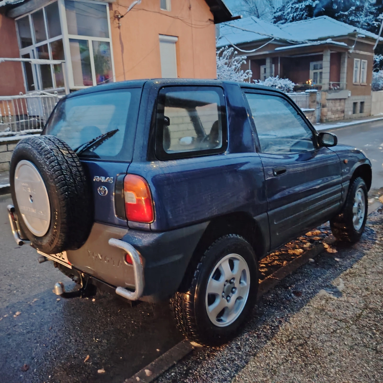 Toyota Rav4 2, 0i, 129 к.с., страхотен-без ръжди - изображение 4