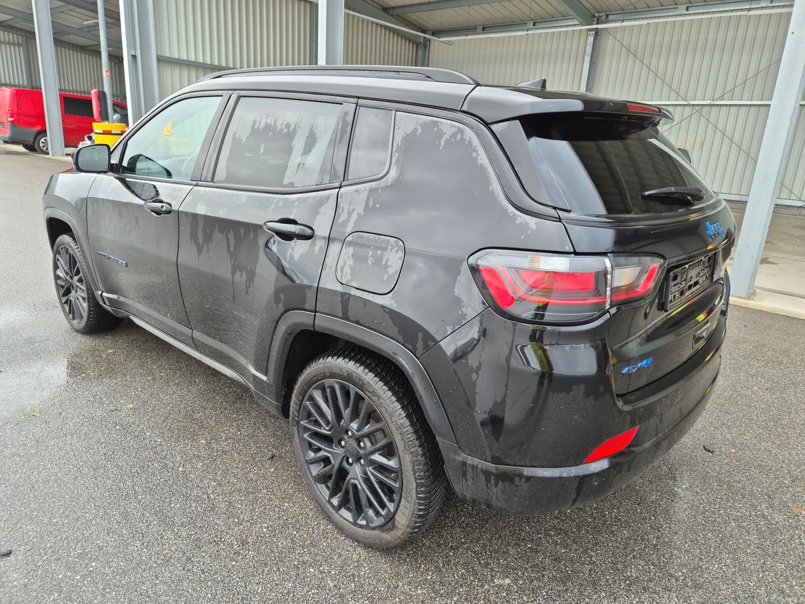 Jeep Compass 1.3 T4 4xe PLUG-IN HYBRID Automatik S - изображение 2