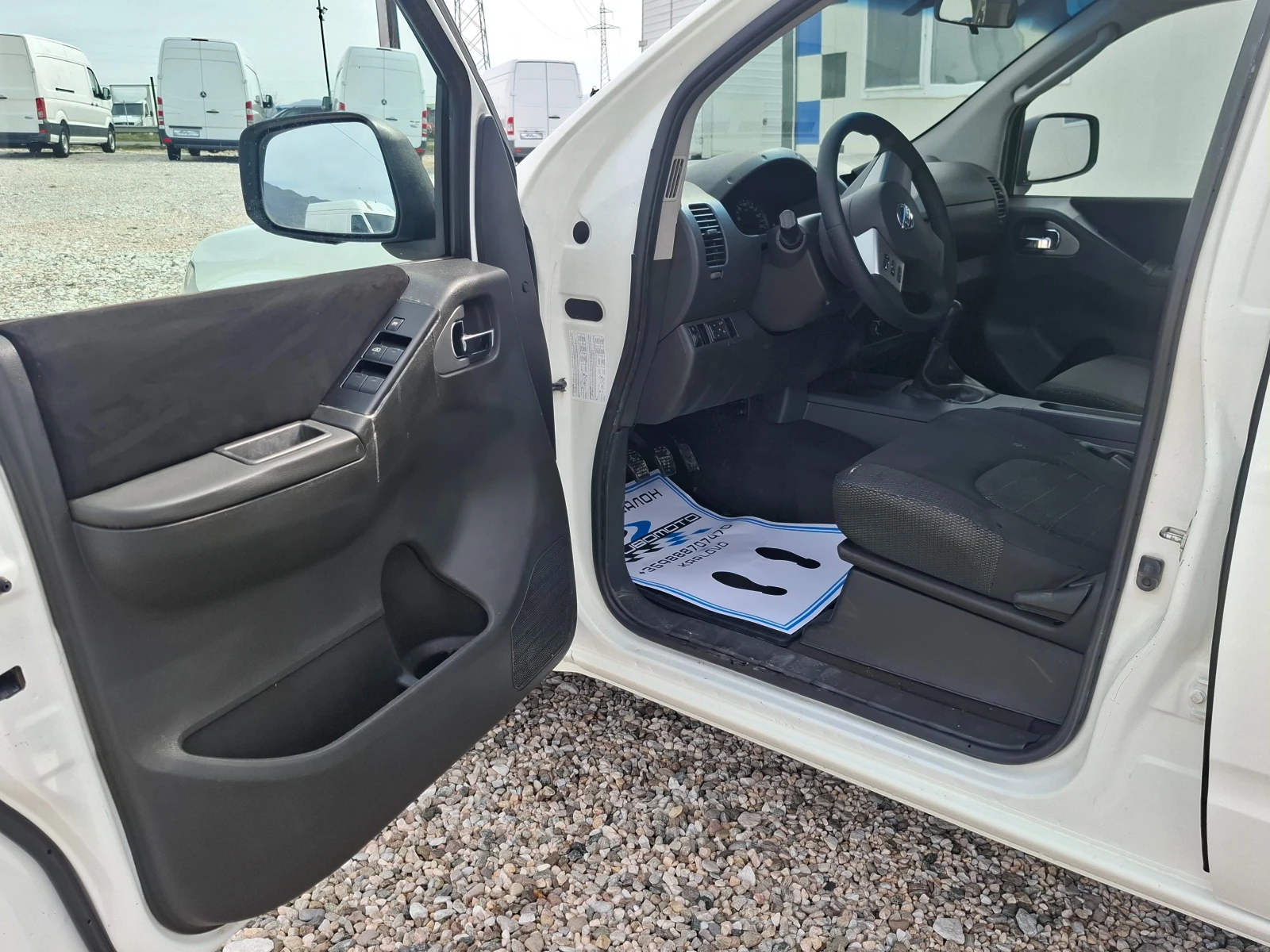 Nissan Navara 2.5DCI/190к.с./Клима - изображение 6