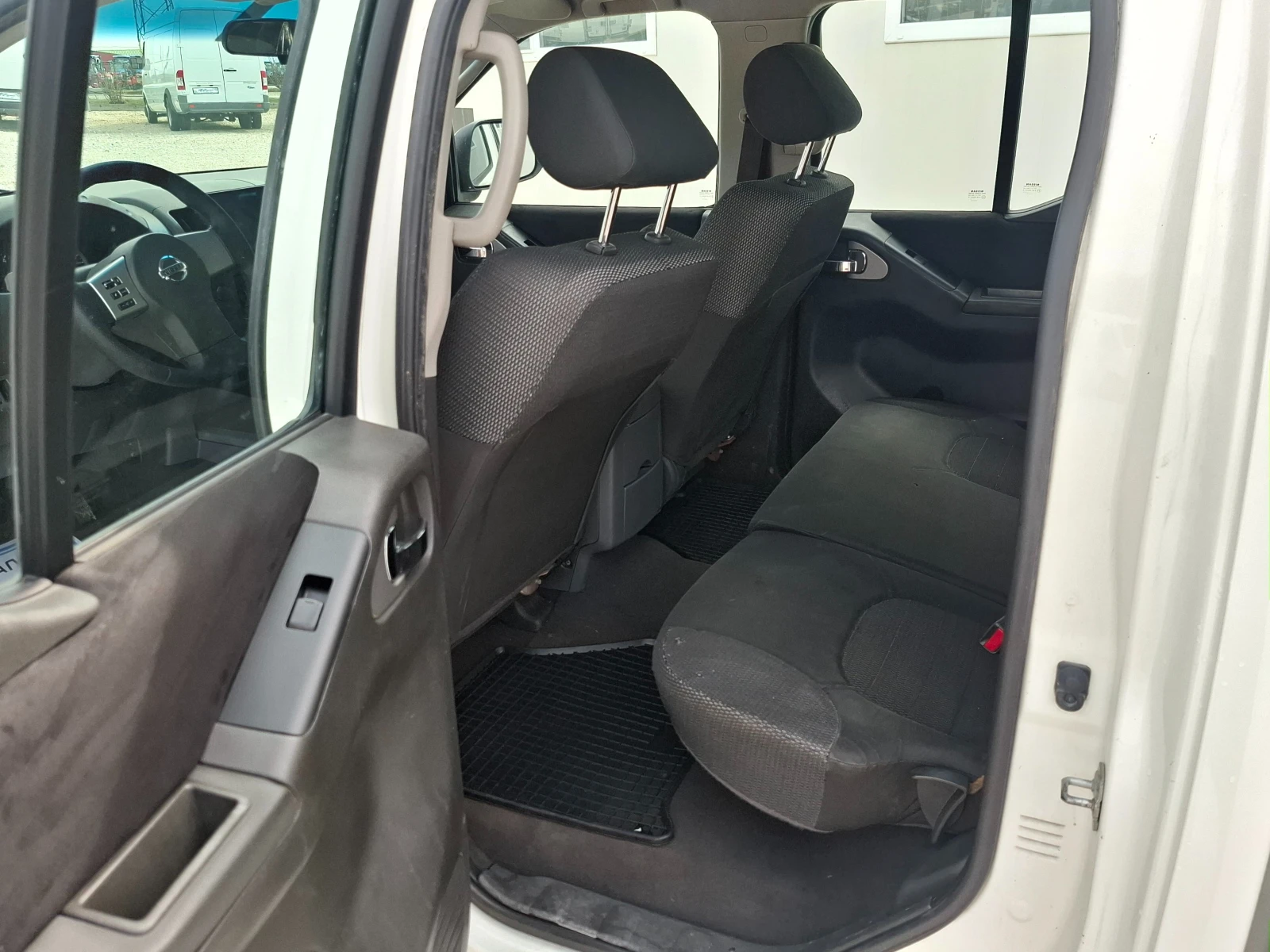 Nissan Navara 2.5DCI/190к.с./Клима - изображение 10