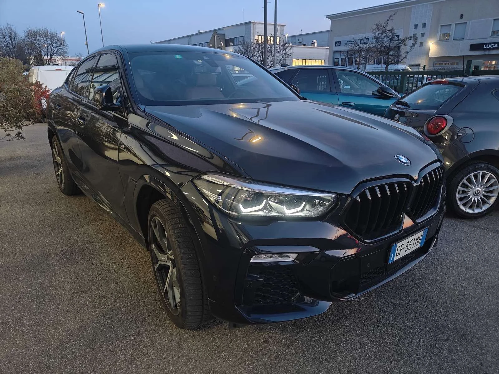BMW X6 3.0* 286ps* Xdrive* 55хл.км* M Performance* Distr*, снимка 2 - Автомобили и джипове - 54038510