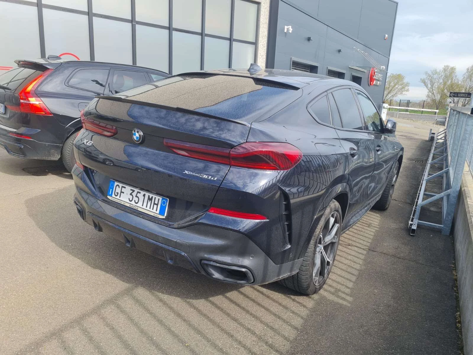 BMW X6 3.0* 286ps* Xdrive* 55хл.км* M Performance* Distr*, снимка 4 - Автомобили и джипове - 54038510