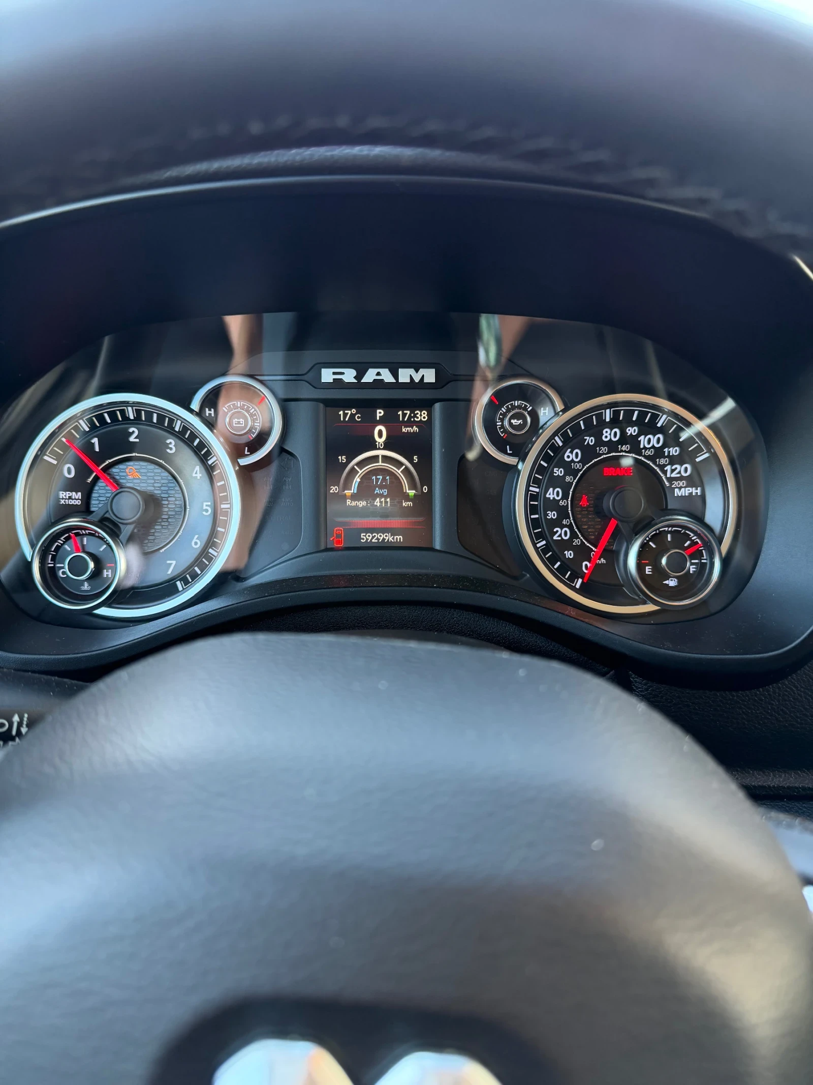 Dodge RAM 1500 Harley Davidson, снимка 15 - Автомобили и джипове - 54716051