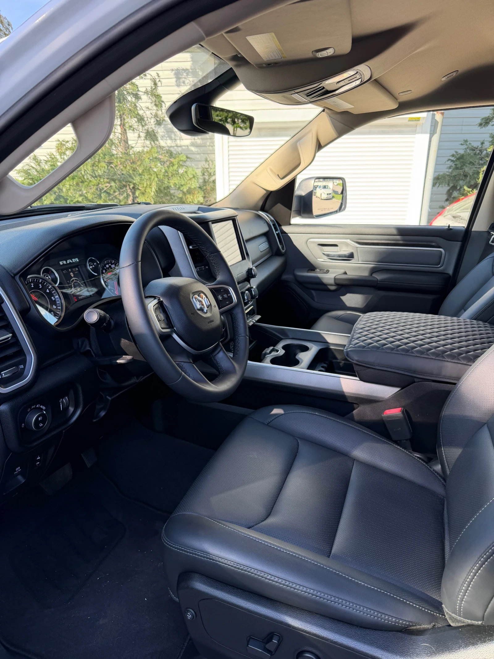 Dodge RAM 1500 Harley Davidson, снимка 12 - Автомобили и джипове - 54716051