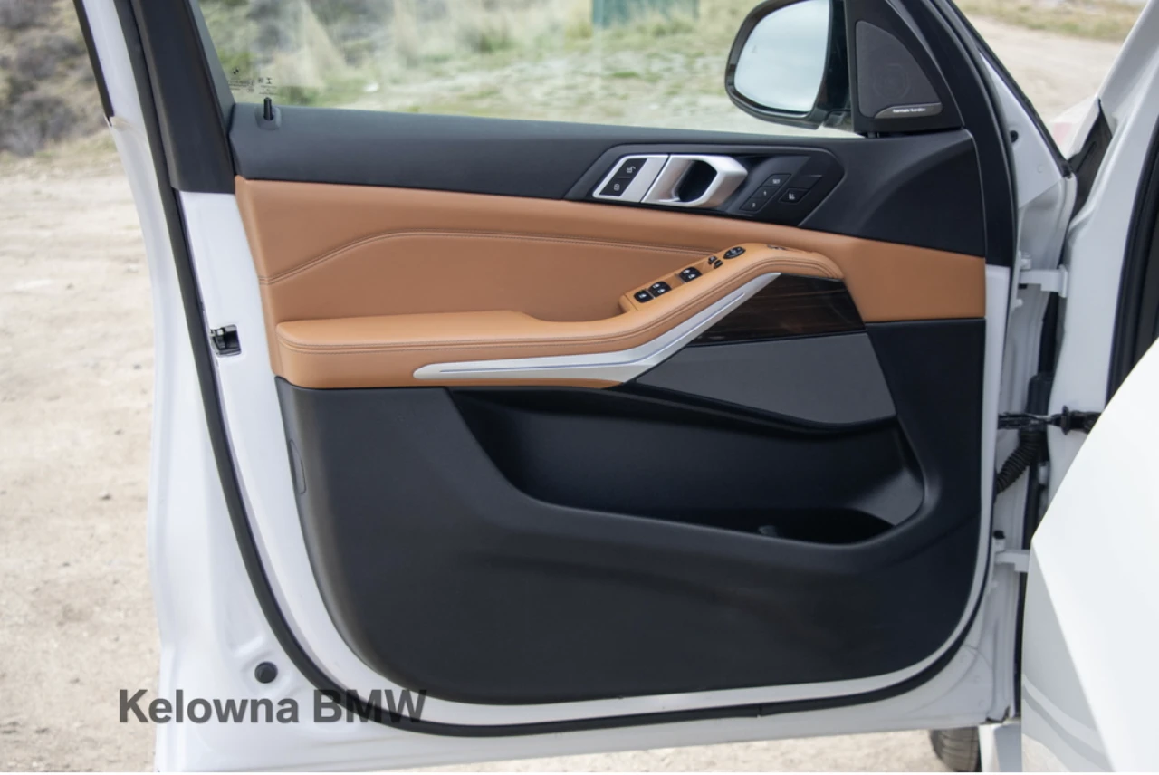 BMW X5 Xdrive40i M-PACK* HARMAN KARDON* LASER* HEADUP* SO, снимка 14 - Автомобили и джипове - 54792577