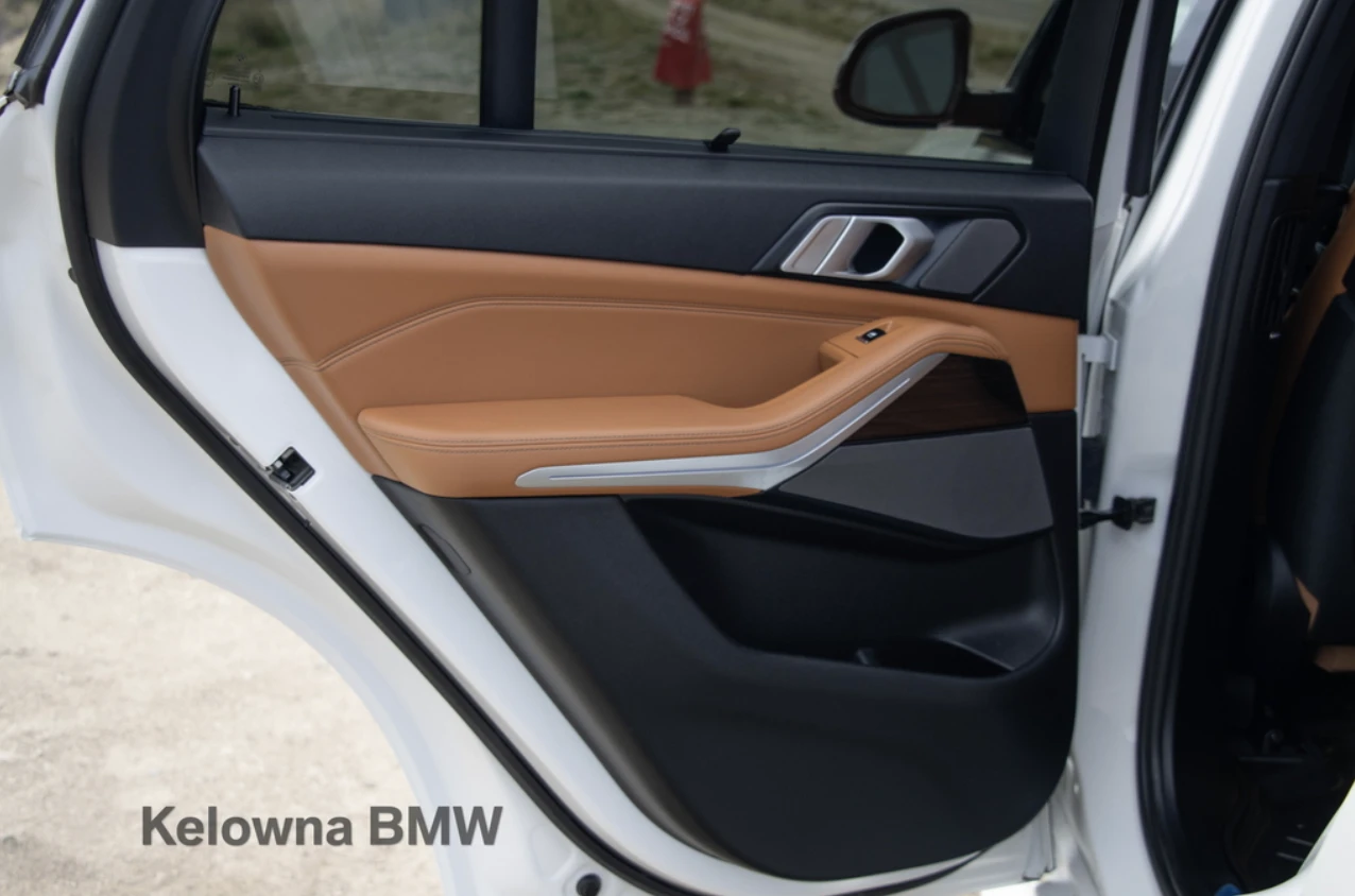 BMW X5 Xdrive40i M-PACK* HARMAN KARDON* LASER* HEADUP* SO, снимка 16 - Автомобили и джипове - 54792577