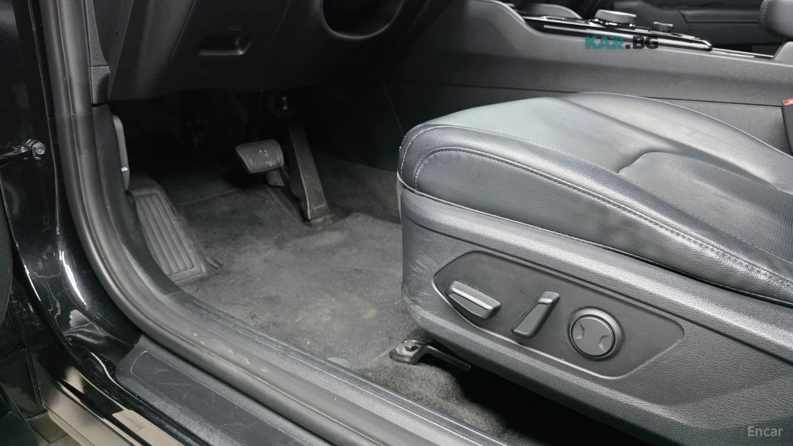 Kia Sportage NOBLESSE* HYBRID* КОЖА* ПОДГРЕВ* ОБДУХВ* НАВИ, снимка 17 - Автомобили и джипове - 54934409