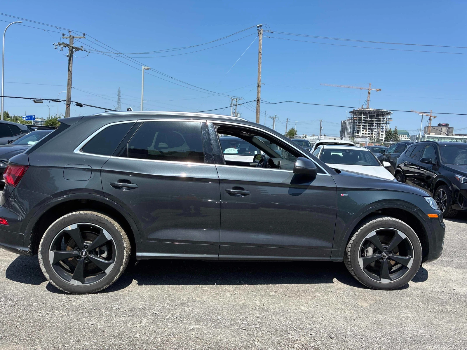Audi Q5 Progressiv/2 КЛЮЧА/ПАНОРАМА/CARFAX/АВТО КРЕДИТ, снимка 4 - Автомобили и джипове - 55201029