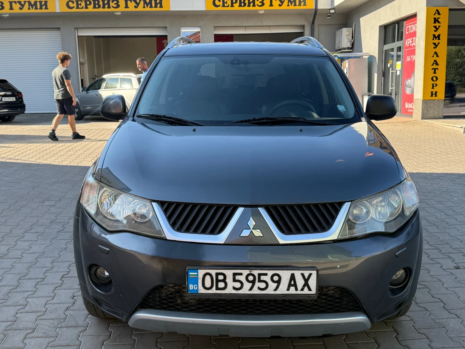 Mitsubishi Outlander, снимка 2 - Автомобили и джипове - 55235413