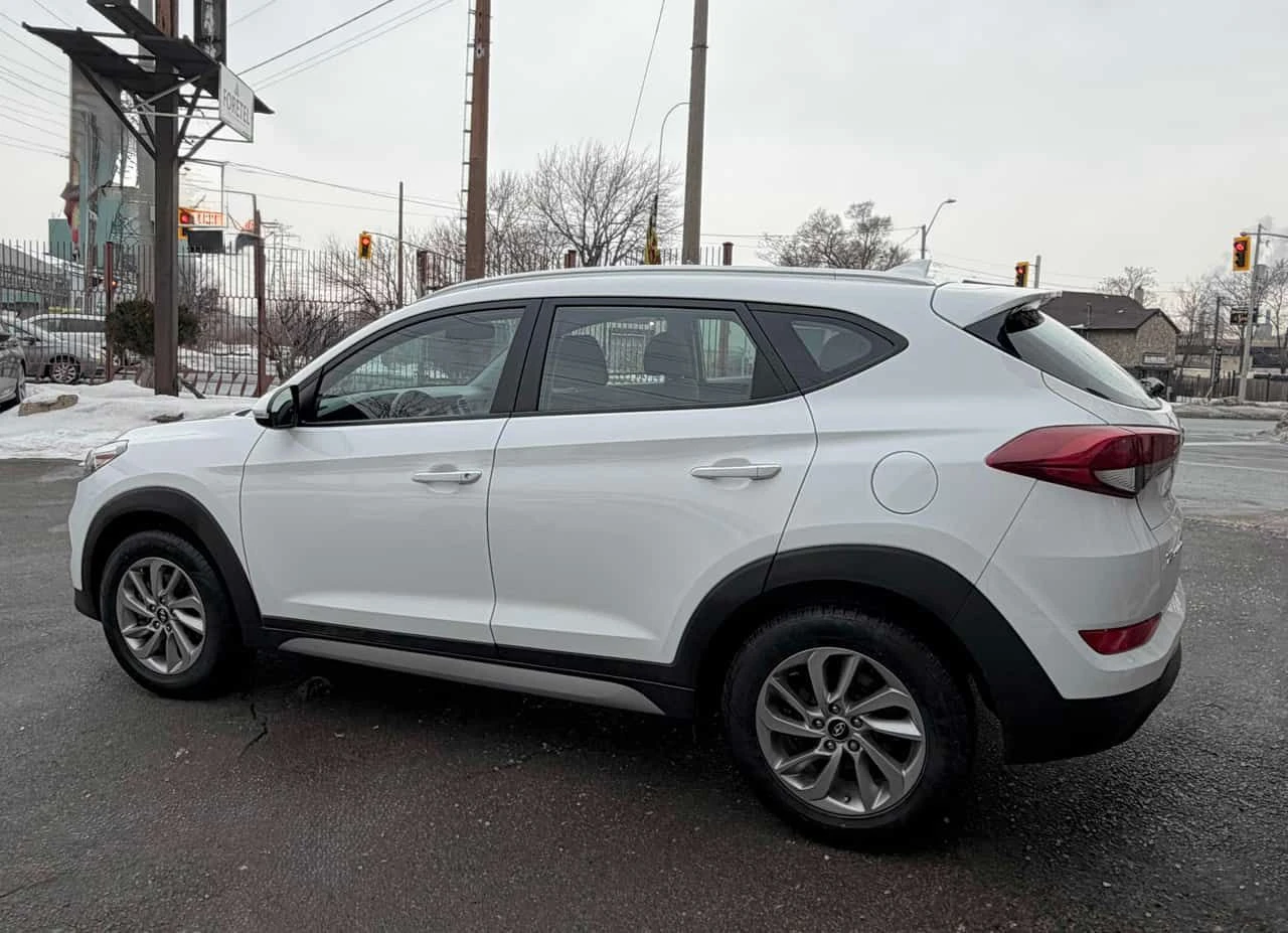 Hyundai Tucson * Premium * CARFAX * БЕЗ ИНЦИДЕНДИ * АВТОКРЕДИТ, снимка 2 - Автомобили и джипове - 55475229
