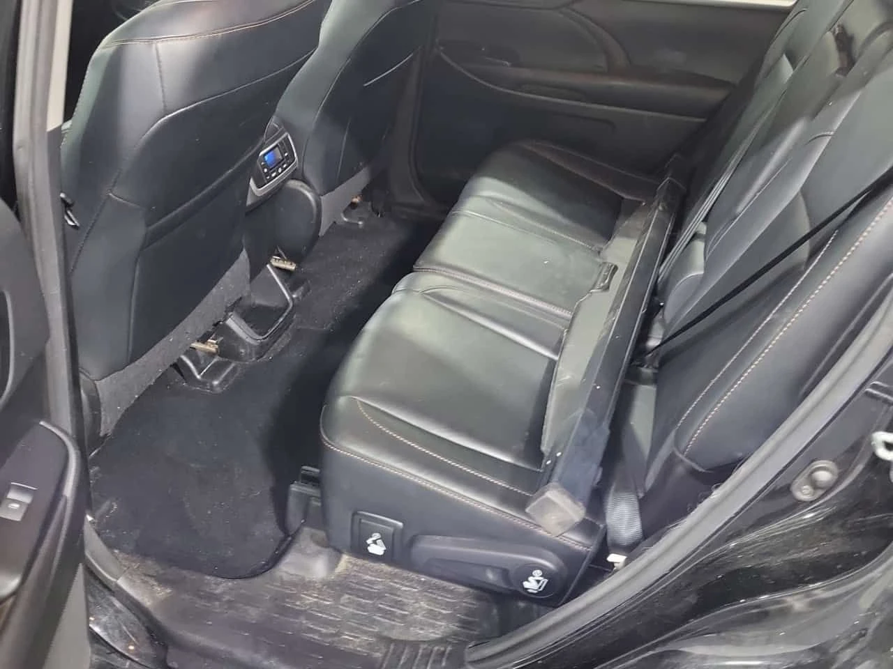 Toyota Highlander XLE/CARFAX/ФИНАНСИРАНЕ, снимка 12 - Автомобили и джипове - 55627037