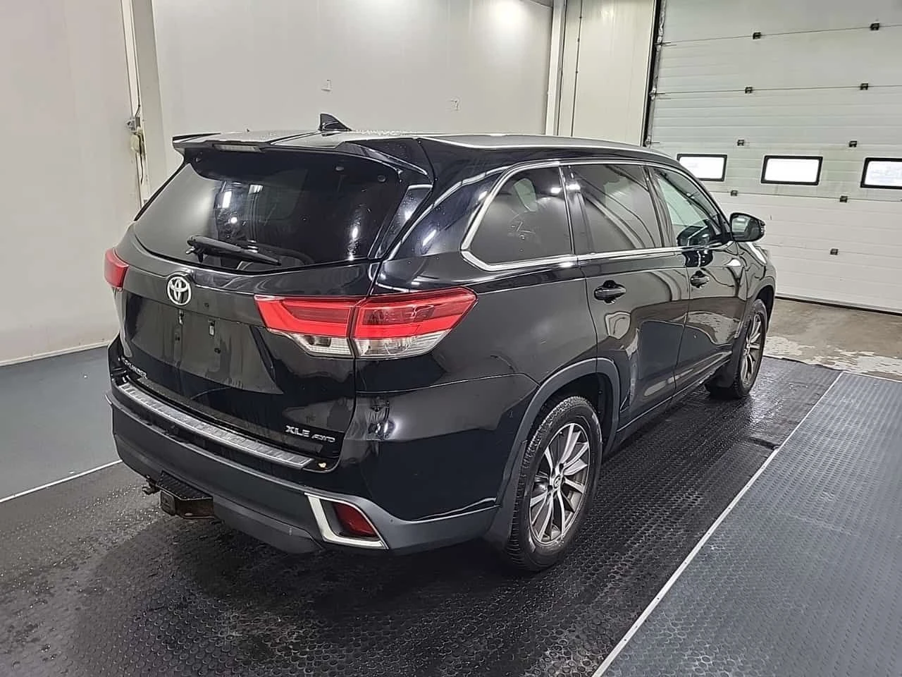 Toyota Highlander XLE/CARFAX/ФИНАНСИРАНЕ, снимка 3 - Автомобили и джипове - 55627037