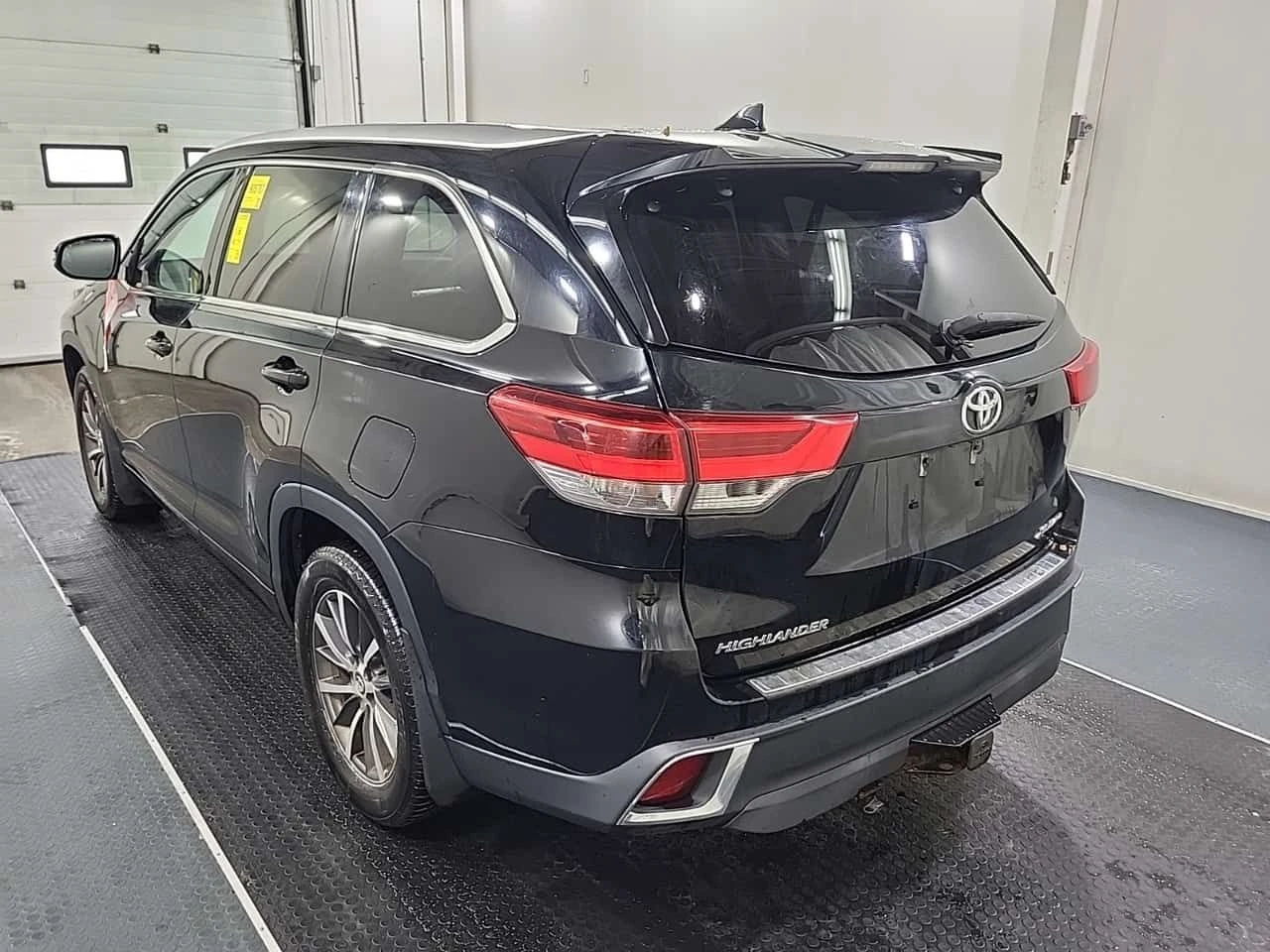 Toyota Highlander XLE/CARFAX/ФИНАНСИРАНЕ, снимка 4 - Автомобили и джипове - 55627037