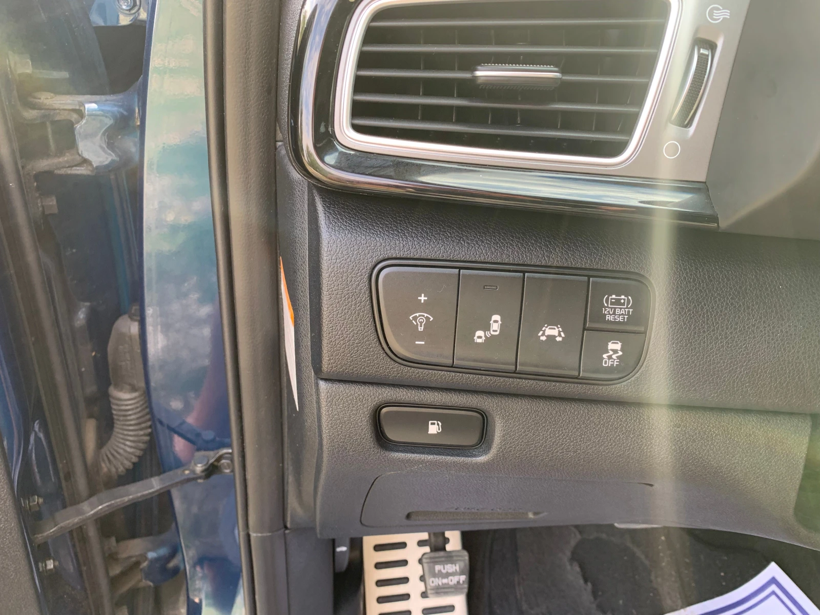 Kia Niro 1.6 ШВЕЙЦАРИЯ, снимка 12 - Автомобили и джипове - 55664921