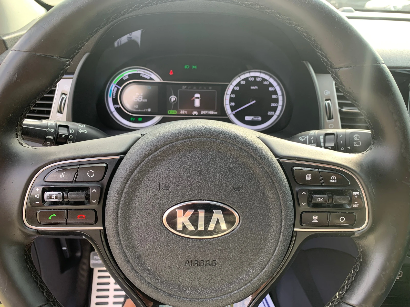 Kia Niro 1.6 ШВЕЙЦАРИЯ, снимка 10 - Автомобили и джипове - 55664921