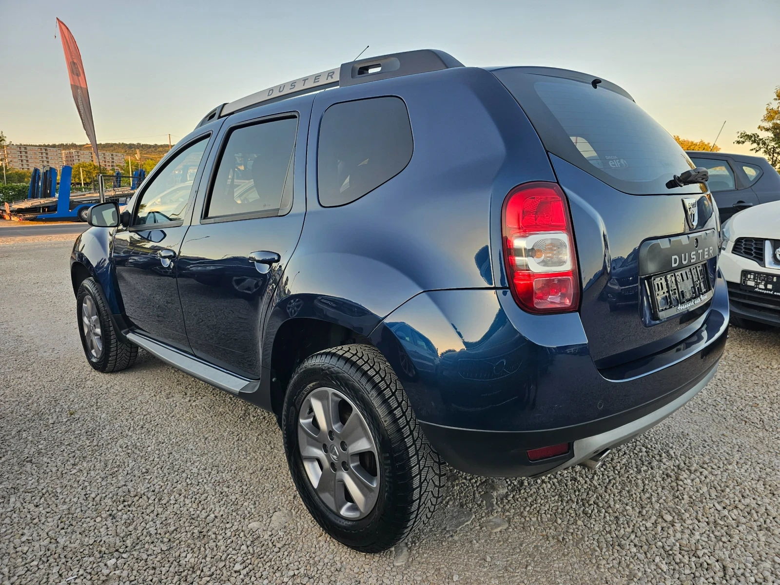 Dacia Duster 1.6i, 114к.с., GPL, снимка 6 - Автомобили и джипове - 55675962