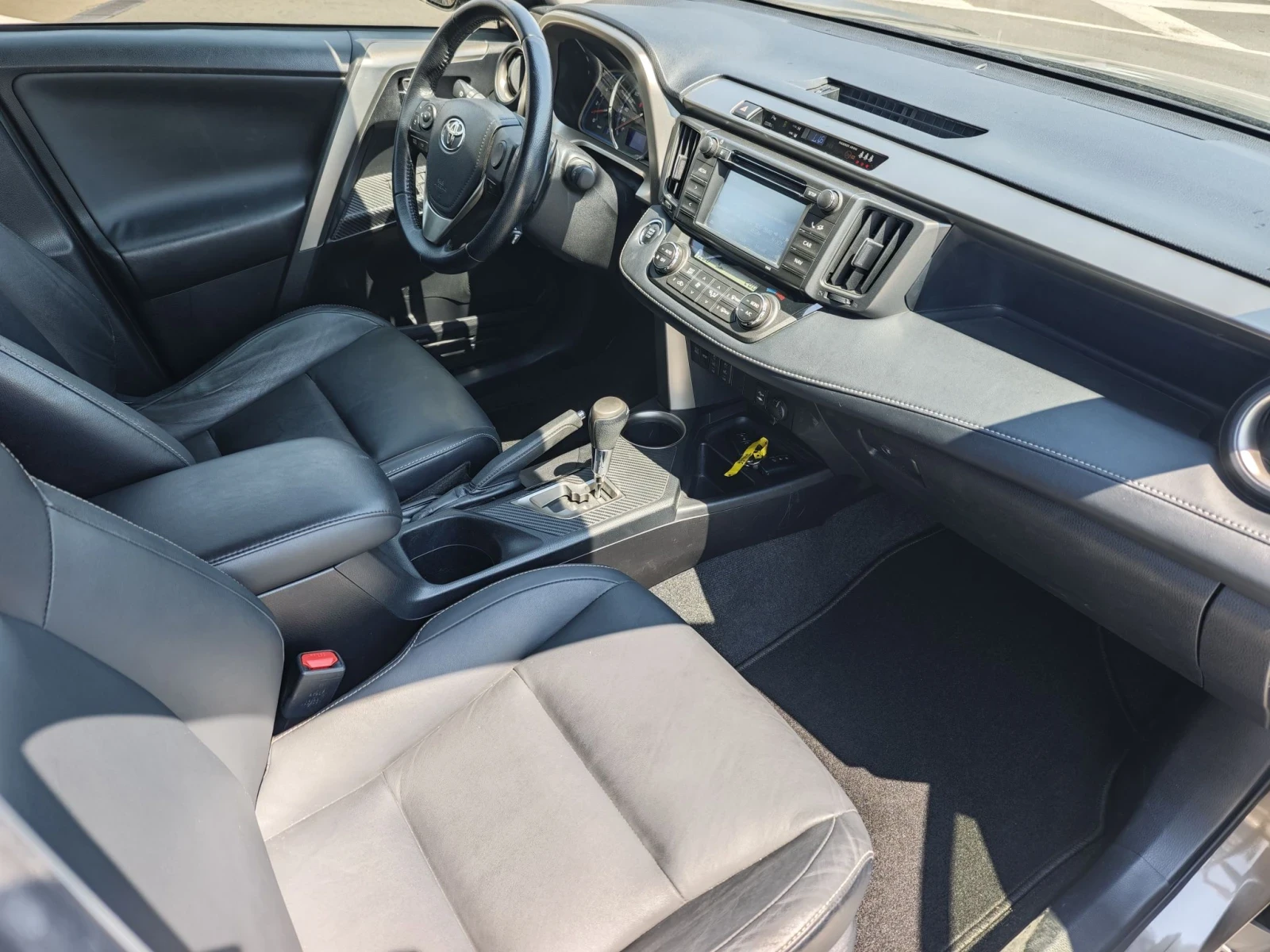 Toyota Rav4 EDITION S, снимка 14 - Автомобили и джипове - 55760308