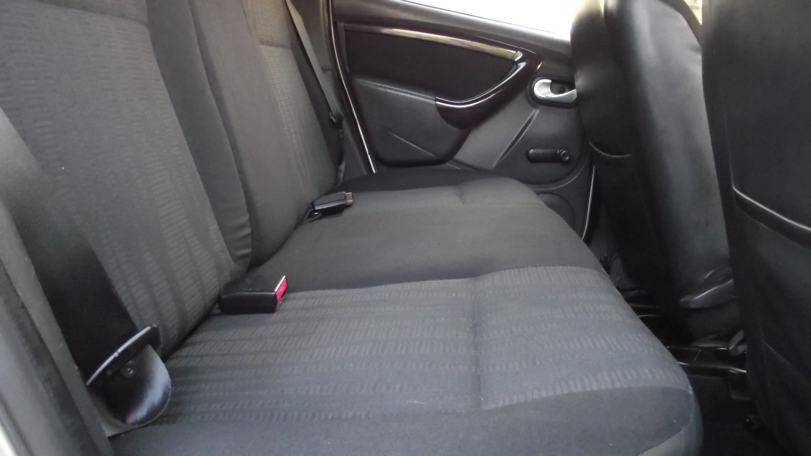 Dacia Duster 1.5.d.110.k.c.6.speed.5.100.k.m. | Mobile.bg � ����������� 16