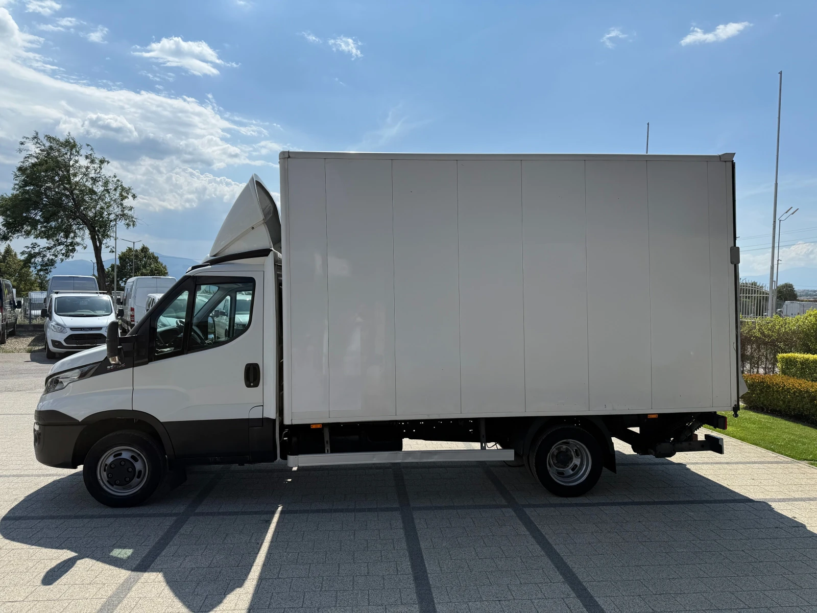 Iveco Daily 35C15 4.20м. до 3.5т. Падащ борд Клима Euro 5  - изображение 5