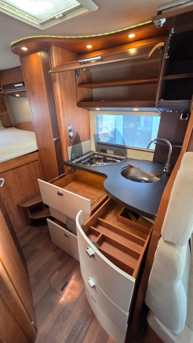 ������ Carthago  C-tourer I 142  3, 5� | Mobile.bg � ����� ������ 12