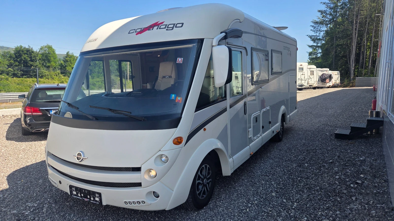 Кемпер Carthago  C-tourer I 142  3, 5Т, снимка 3 - Каравани и кемпери - 55491692