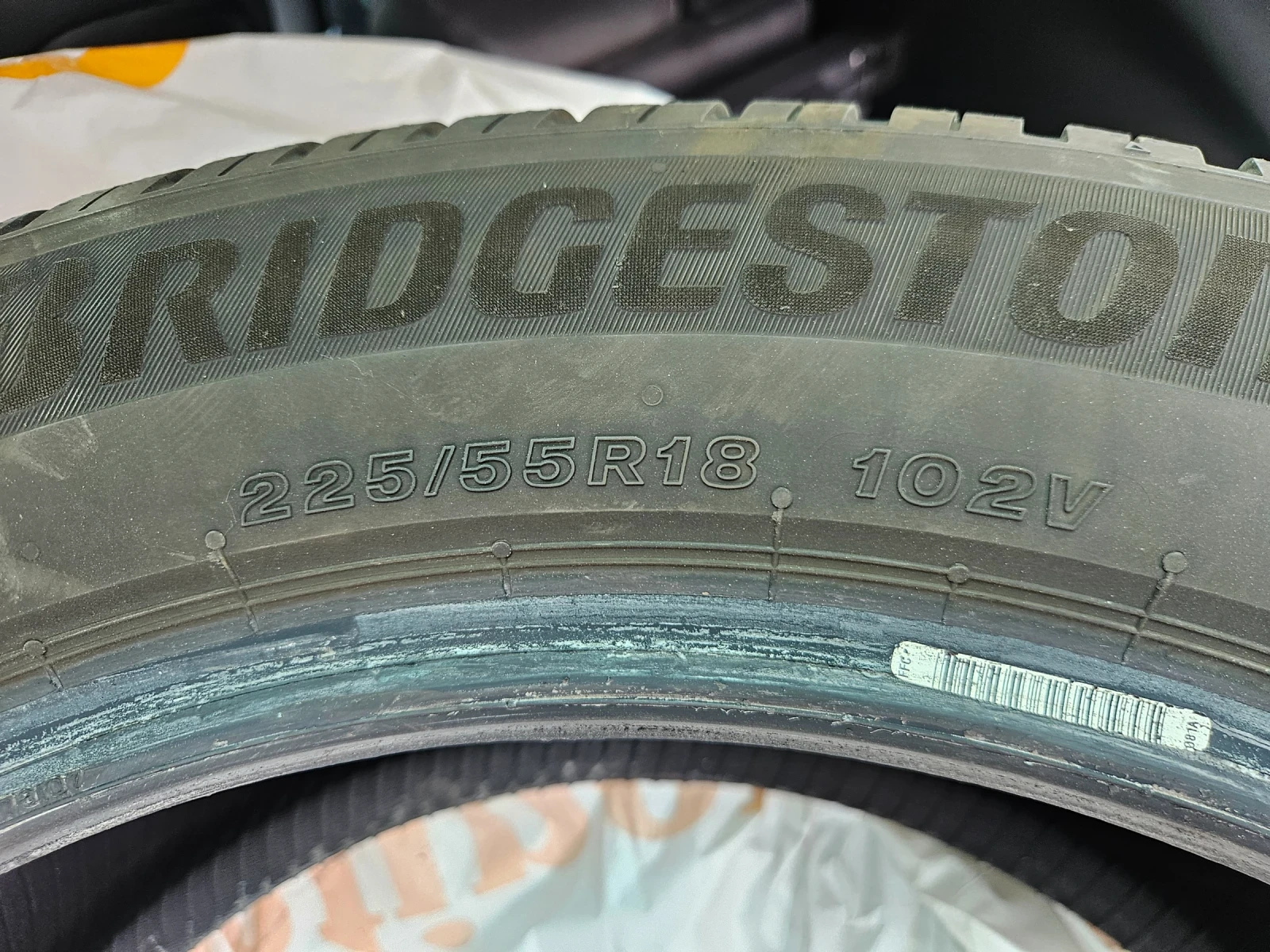 Гуми Зимни 225/55R18, снимка 3 - Гуми и джанти - 55256616