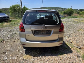 Toyota Corolla verso 1.8 НА ЧАСТИ!!!, снимка 5