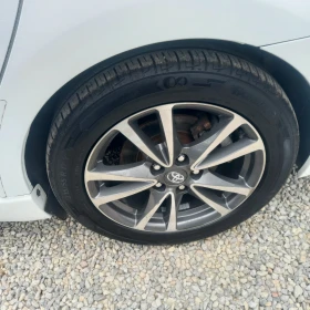 Toyota Avensis 1.8 147, снимка 15