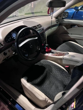 Mercedes-Benz E 220, снимка 8